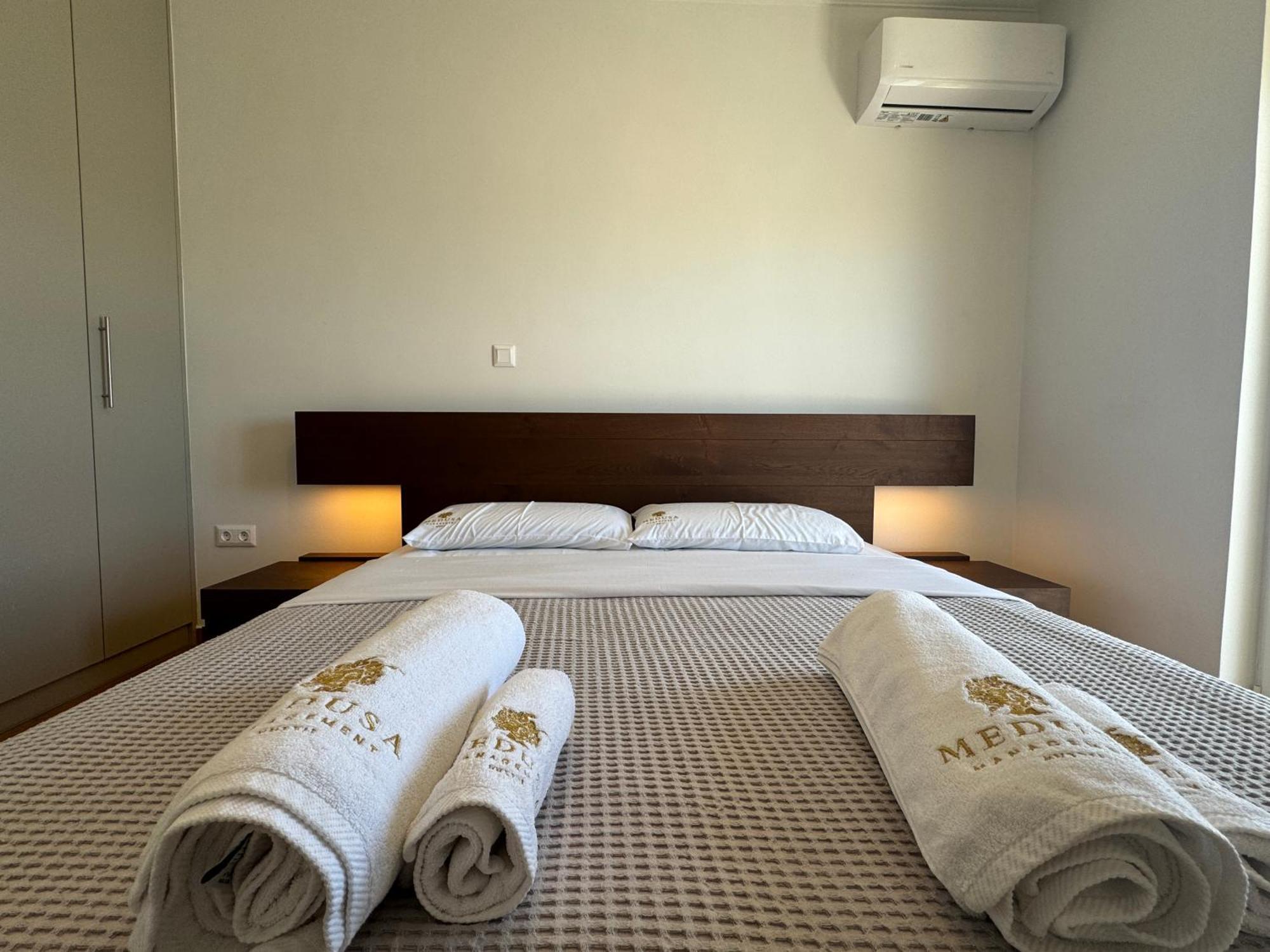 Piraeus Center Sea View Apartment Buitenkant foto